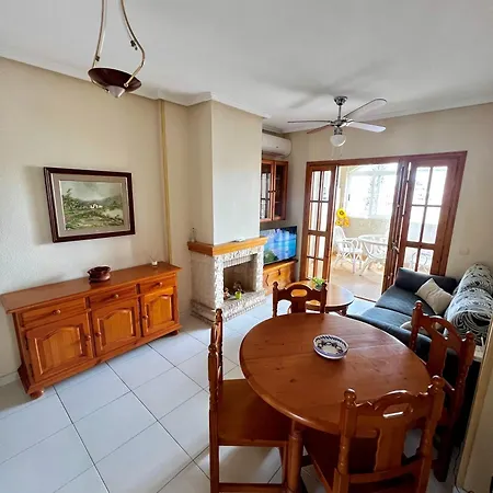 Apartment Area In Town, 300m To Sea, Pool, Greenery Yard Torrevieja